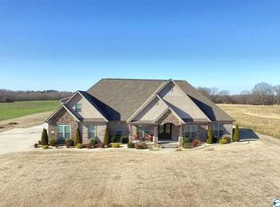13651 Davis Rd, Athens, AL 35611