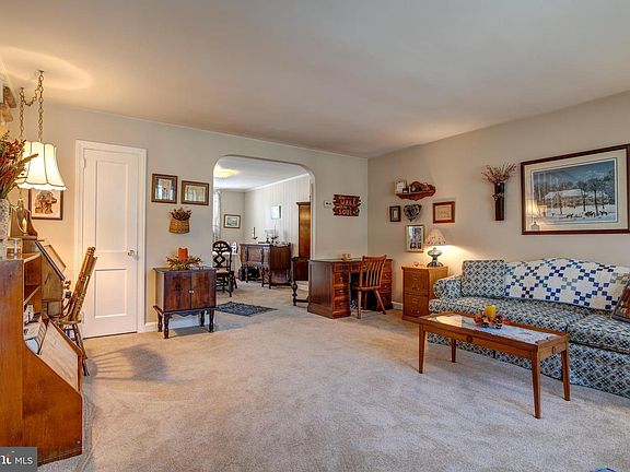 3rd image of 801 Eddystone Ave