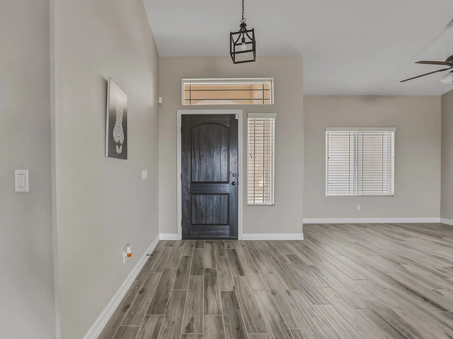 4 bed, 2537 sqft, $3,695 — Photo 4