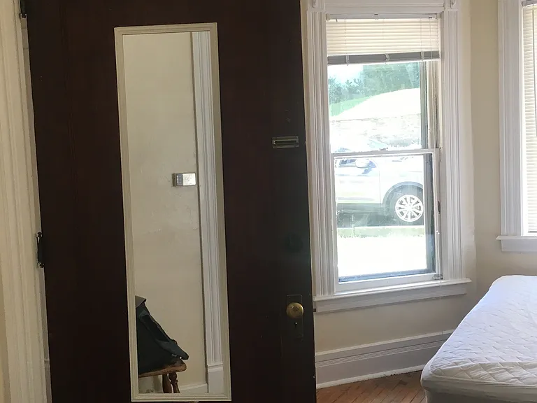 115 Giles Street — Photo 14