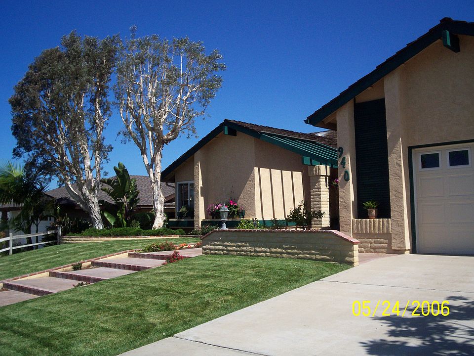 2nd image of 940 Daisy Ave