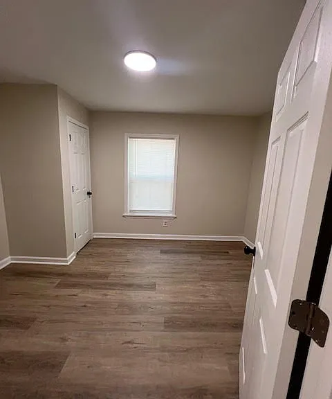 506 N Line St — Photo 17