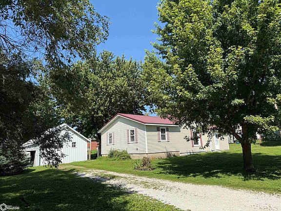 2nd image of 1104 Eagle St