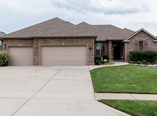 3725 W Broadmoor St, Springfield, MO 65807