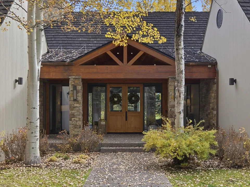 3260 N Teton Pines Dr