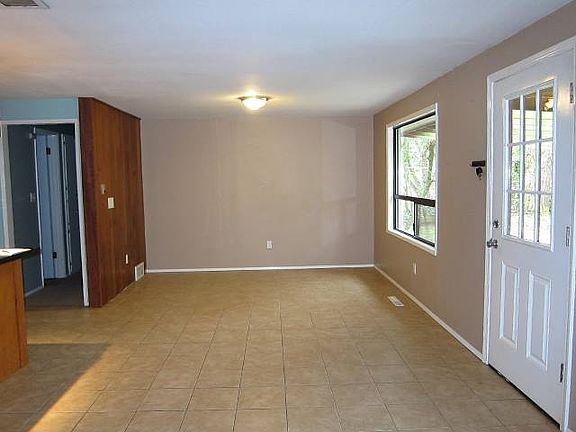 5th image of 15344 Juanita Dr NE