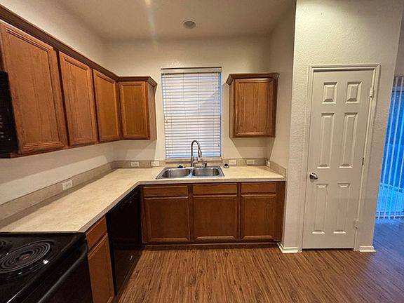5th image of 2407 Wood River Pkwy