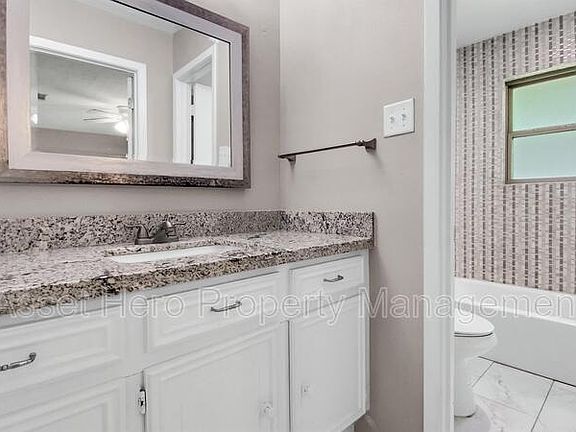 2nd image of 1001 Hardwood Ln