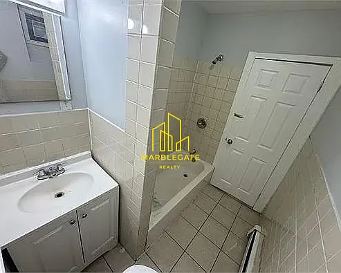 4 bed, $2,495 — Photo 4