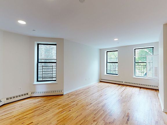 2nd image of 133 W 140th St #21