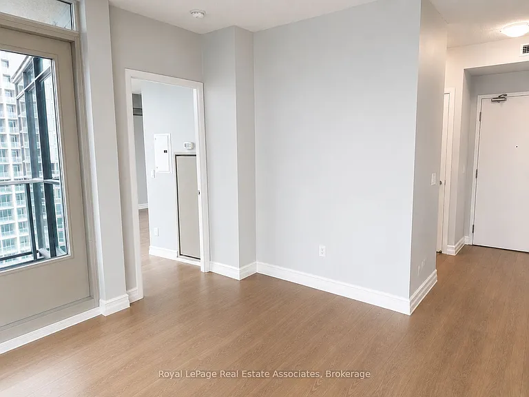 215 Fort York Blvd #2411 — Photo 7