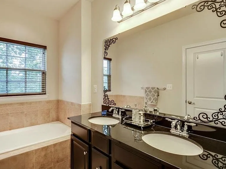 8609 Enoch Pratt Dr — Photo 8