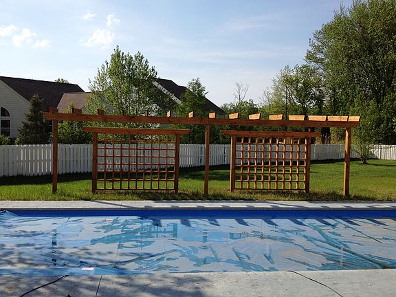 Pool, pergola & trellises