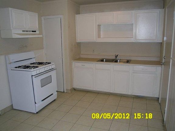 2770 Locust finished (8)