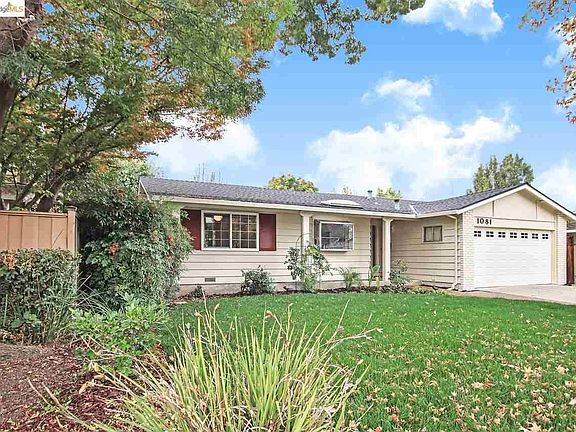 2nd image of 1081 Monica Ln