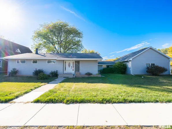 311 N 2nd St, Dunlap, IL 61525