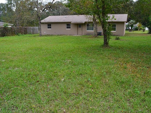 5th image of 3025 NE 42nd Pl