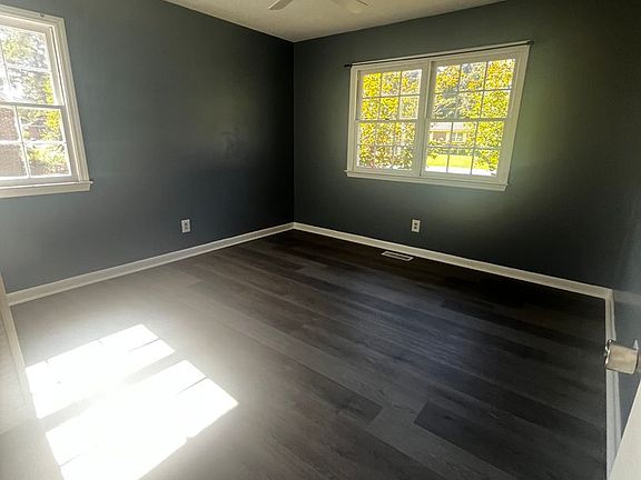 4th image of 3020 Madison Ave