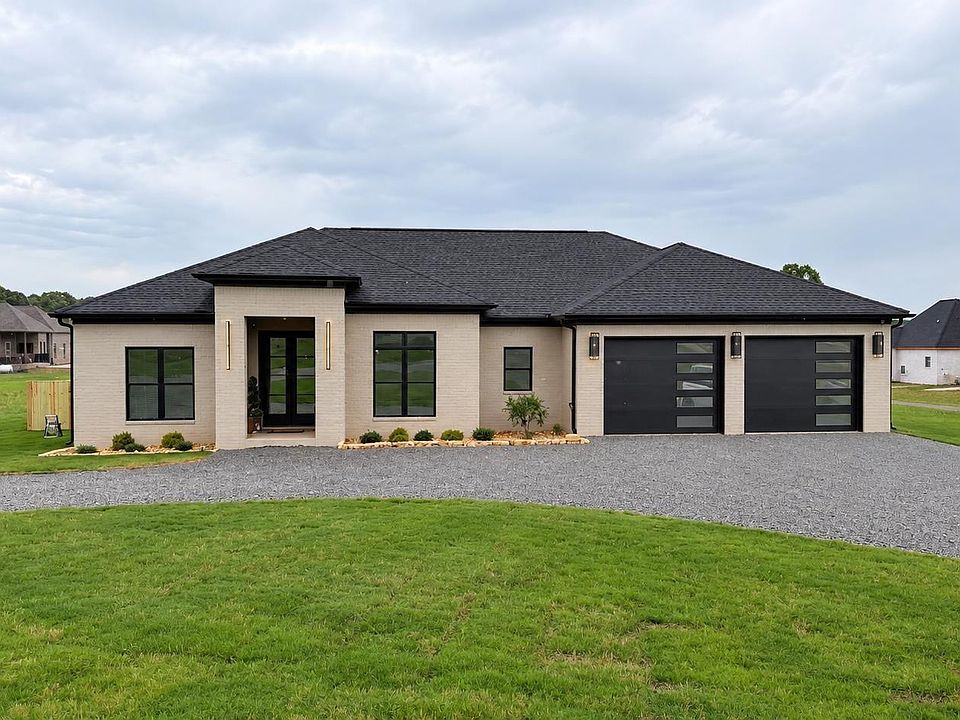 1st image of 133 Arrowhead Rd
