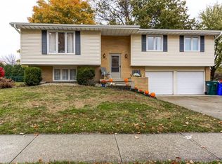 696 W Wolf Rd, Decatur, IL 62526