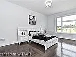 421 Somme St — Photo 10