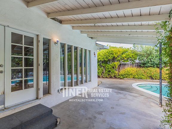 3rd image of 5250 Heritage Dr