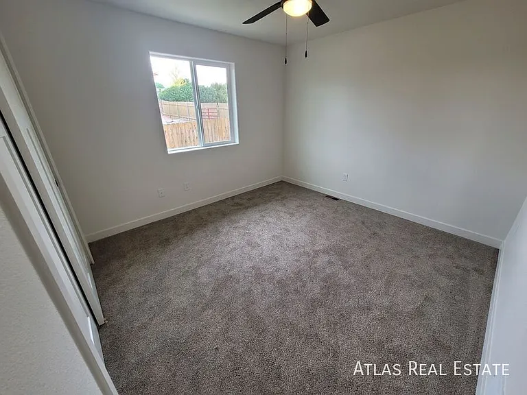 829 S Laurue Dr — Photo 9