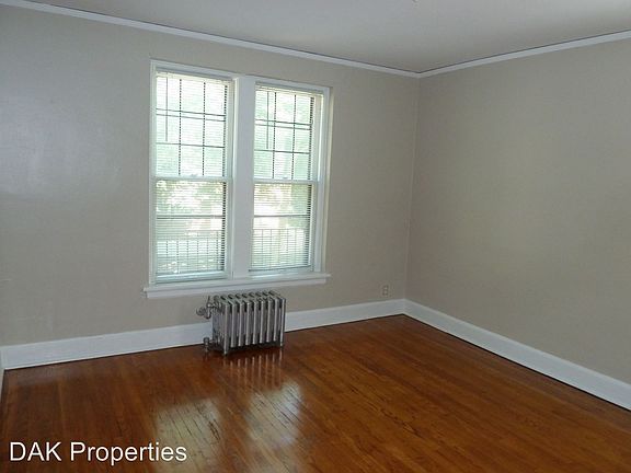 4th image of 2937 N Bartlett Ave APT 3