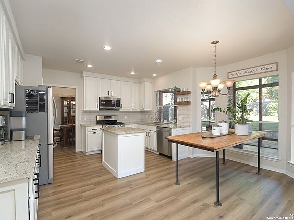 2nd image of 10422 TRAILWAY OAK