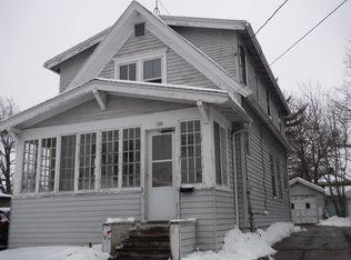 708 N 10th St, Manitowoc, WI 54220