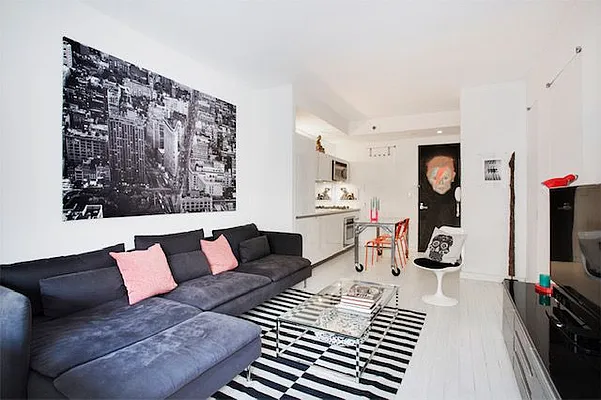 Rented by SR8 REALTY LLC | media 17