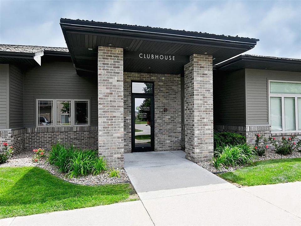Front of the Clubhouse at The Sterling Kearney.