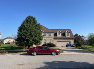 812 Pingel Pl, Crown Point, IN 46307