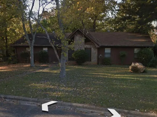 820 Pine Forest Cir, Birmingham, AL 35235