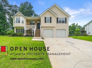 102 Princeton Dr, Dallas, GA 30157
