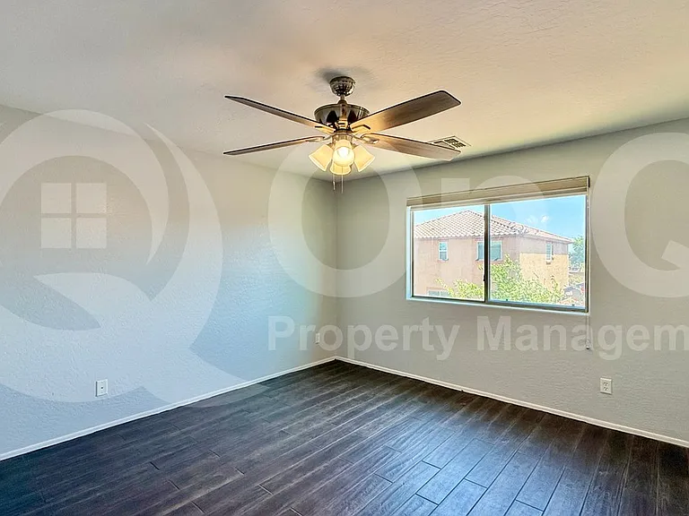 5731 W Beth Dr — Photo 9