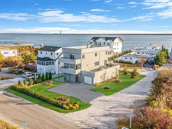 12 Oak Beach Road, Oak Beach, NY 11702