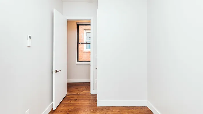 Rented by Nooklyn NYC LLC | media 11