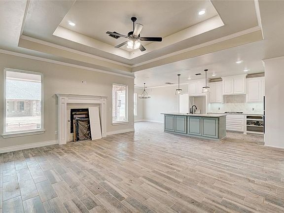 5th image of 2320 Aspen Cir
