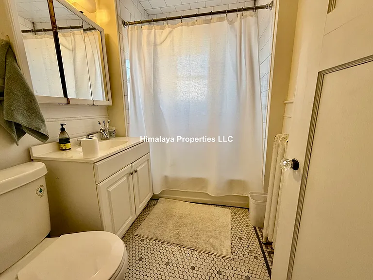452 Park Dr #12 — Photo 11