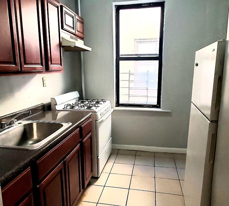 1st image of 235 W 146th St APT 10B