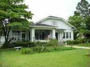 212 E Wine St, Mullins, SC 29574