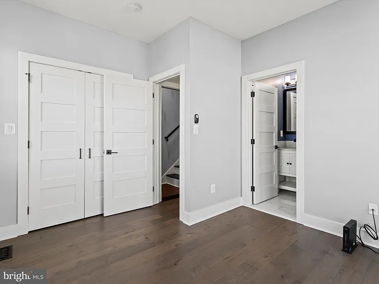 1267 Penn St NE #B — Photo 14
