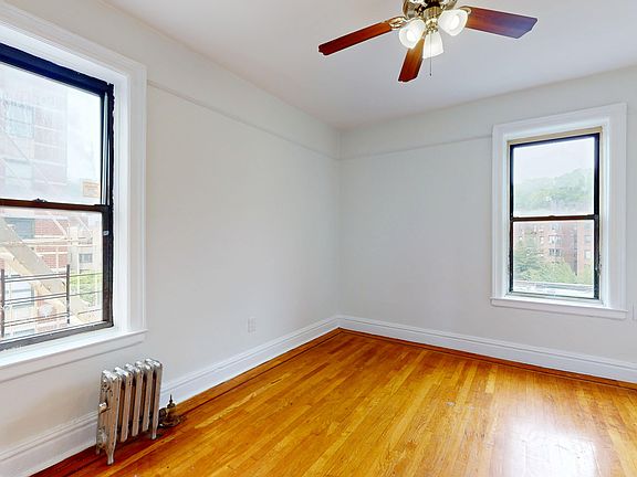 3rd image of 610 W 196th St #6A