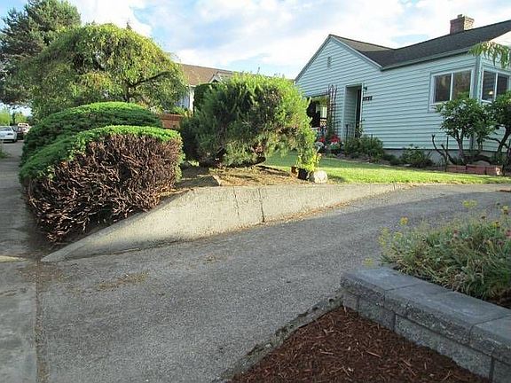 Driveway & front of home