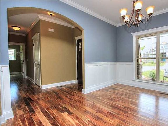 5th image of 11008 Prairie Lake Dr #18