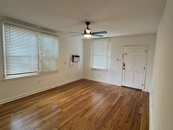 3rd image of 115 S Leo St APT 6