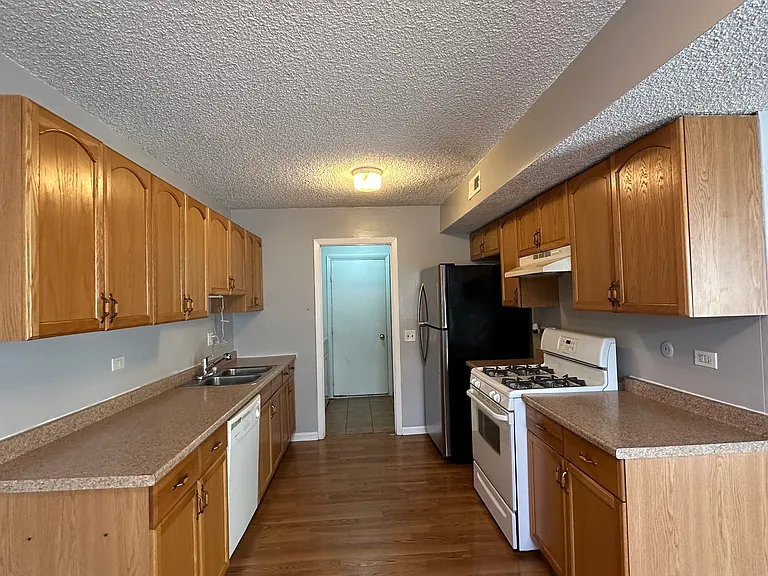 1741 Bell Dr — Photo 7