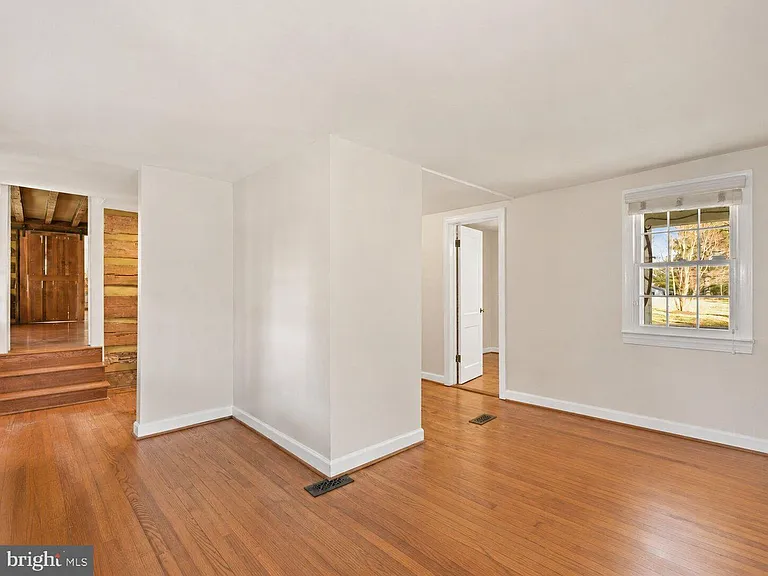 326 Walker Rd — Photo 16
