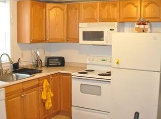 1504 Concord St APT 1F, Framingham, MA 01701